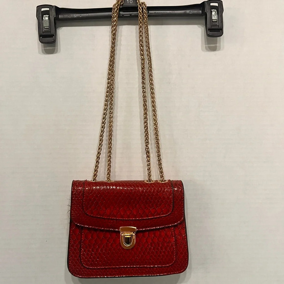 Mellow World Red Faux Snakeskin bag - Picture 2 of 14